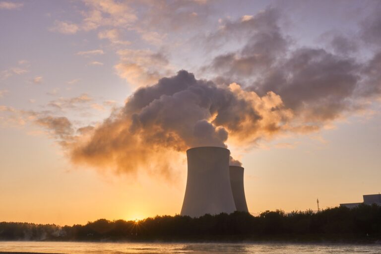 Ue elimina nucleare dalla bozza del piano industriale Net-Zero